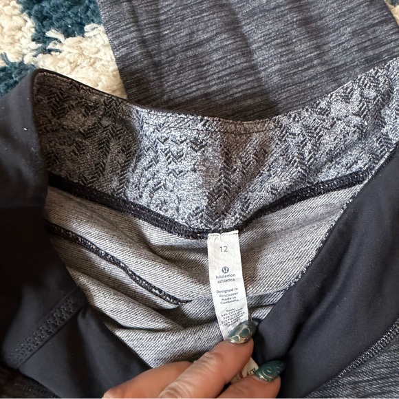 Lululemon Forme Pant - Picture 5 of 5
